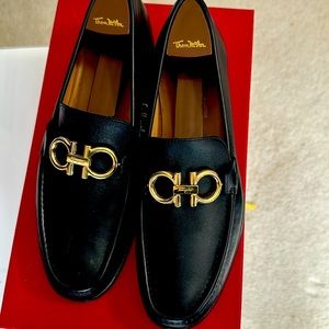 Salvatore ferragamo Rolo size 8